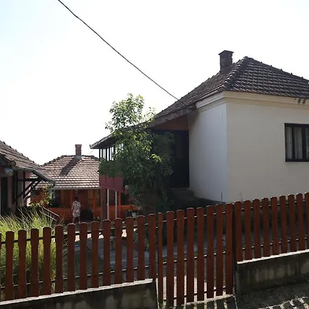 Nana Apartment *