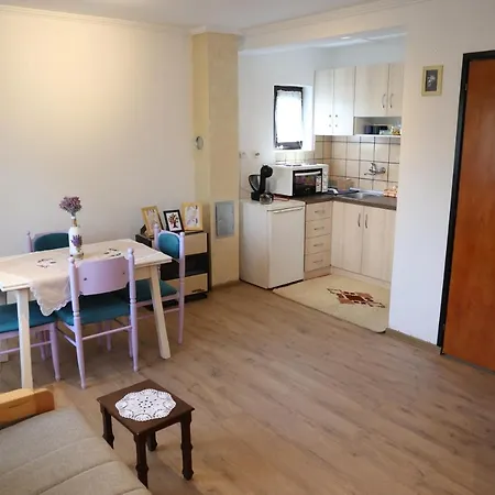 Nana * Gornji Milanovac